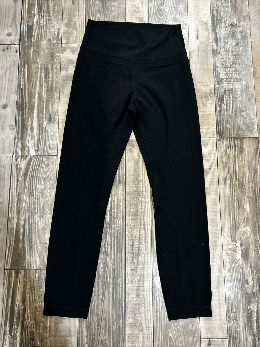 Lululemon black leggings - Picture 3 of 4